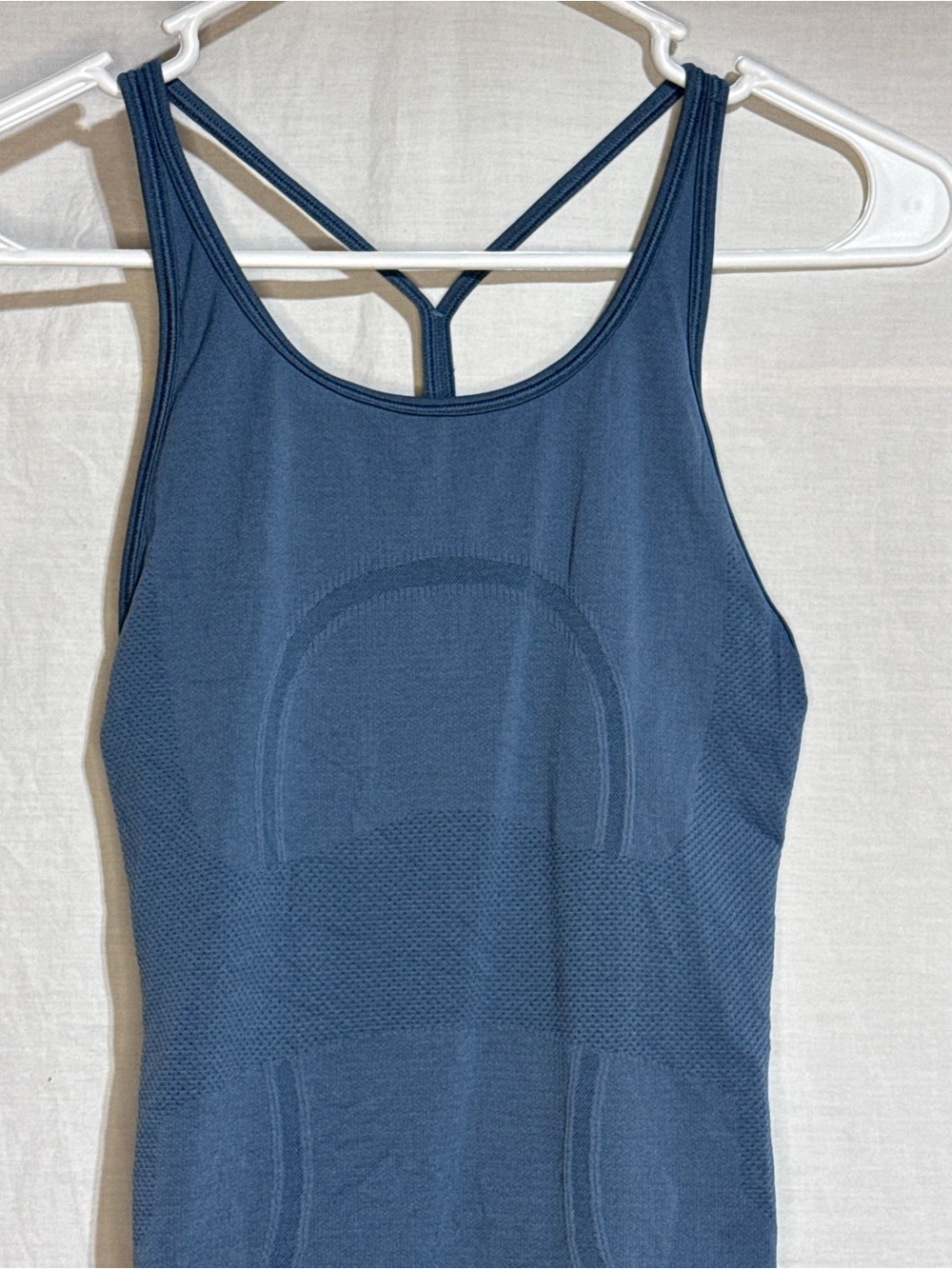 lululemon athletica Blue Seamless Strappy Tank - Picture 2 of 6
